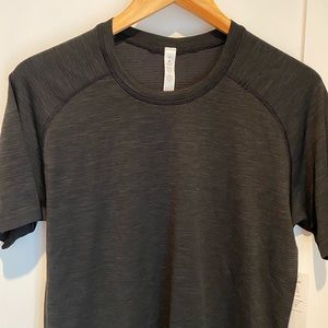 Lululemon Men’s Shirt